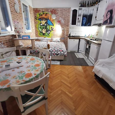Street Art Suite Zagreb Luaran gambar